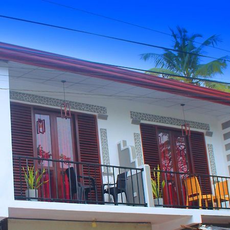 Samee Dream Guest Hotel Midigama East Exterior photo